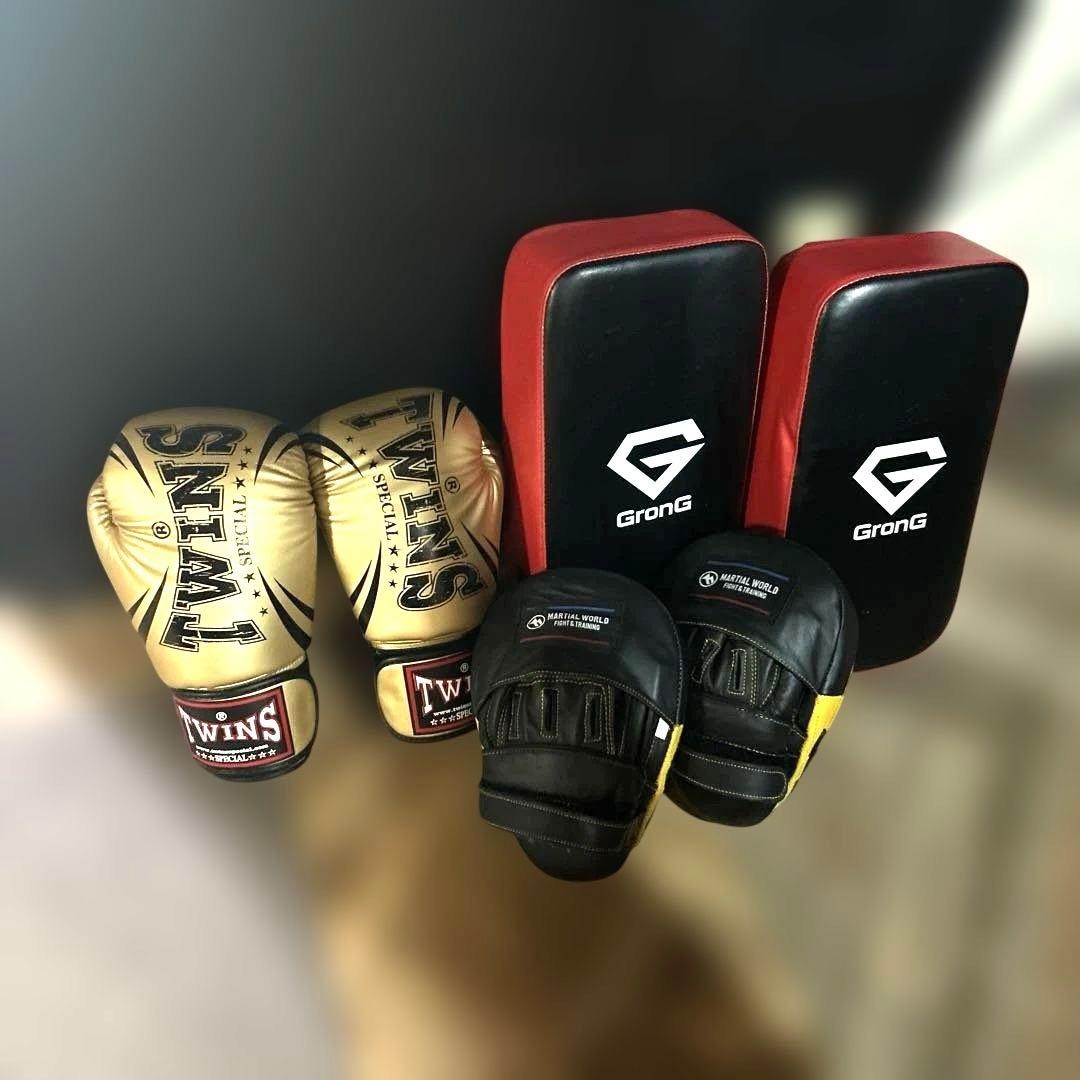 ボクシンググローブ /ミットのセット