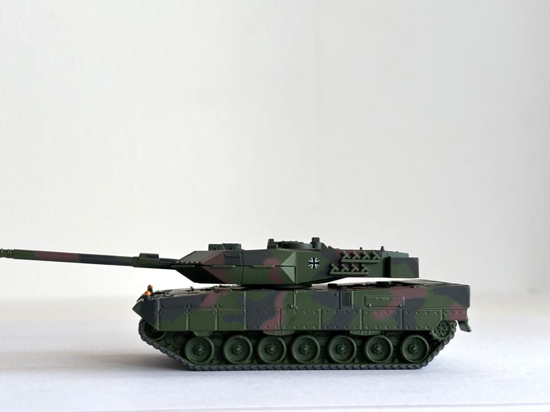 新品　メルクリン　ドイツ軍　レオパルド　2A6 戦車　運搬車　ラスト1両‼️