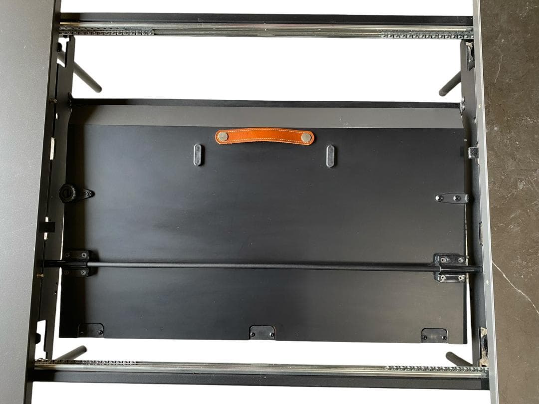 ★BoConcept 伸長式ダイニングテーブル キングストン エクステンション