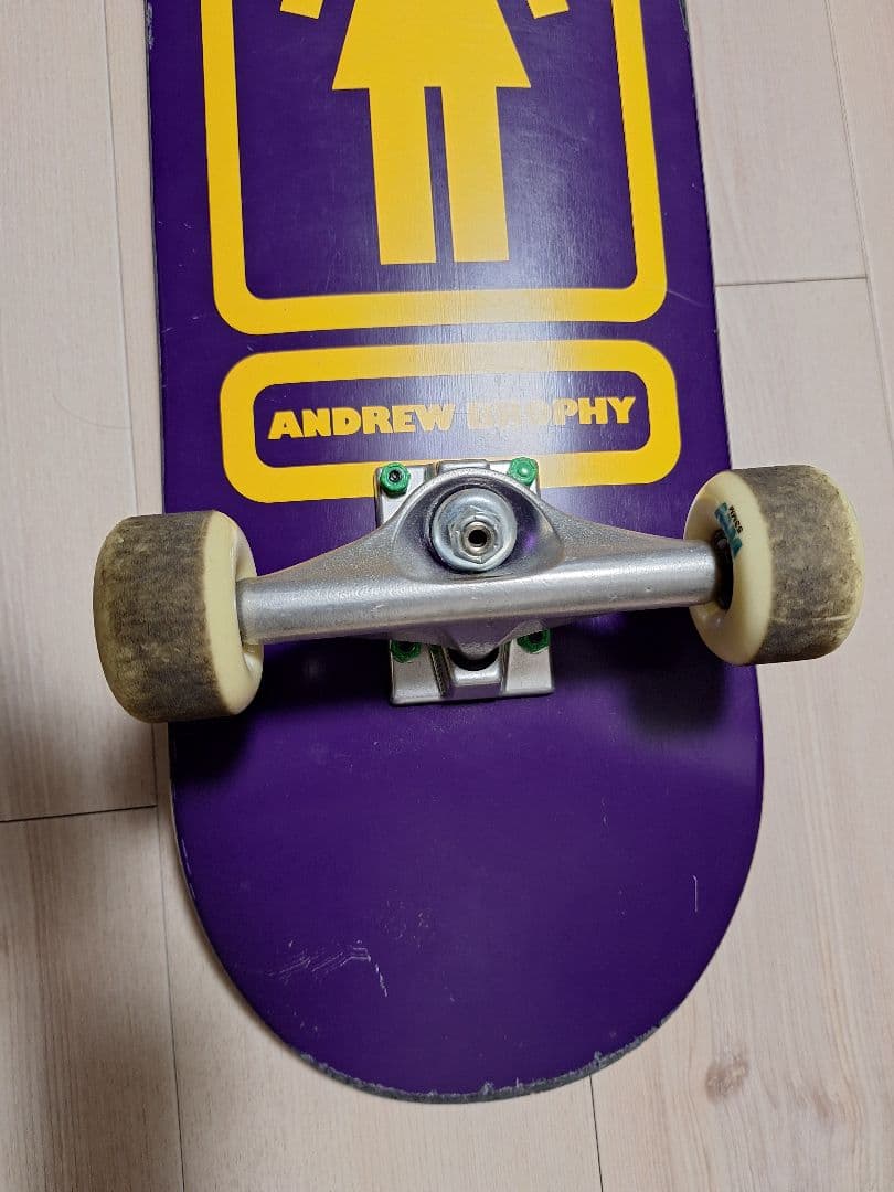 スケートボード　スケボー　ガール