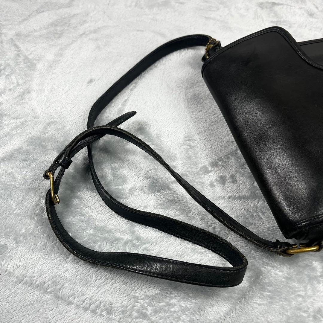 OLD COACH ショルダーバッグ 斜め掛け◎ ターンロック ブラック 黒