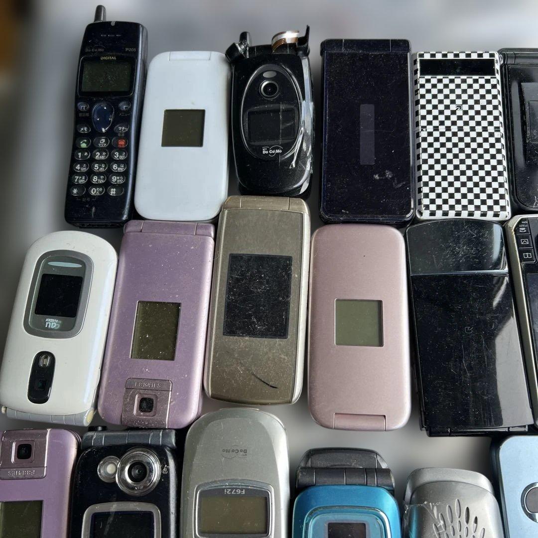 ガラケー　スマホ大量　レアメタル摘出などに　完全ジャンク