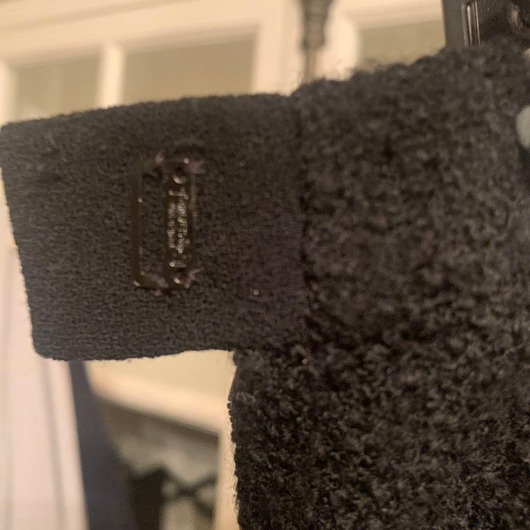 シャネル　CHANEL 黒 ボタン付きタイトスカート　44