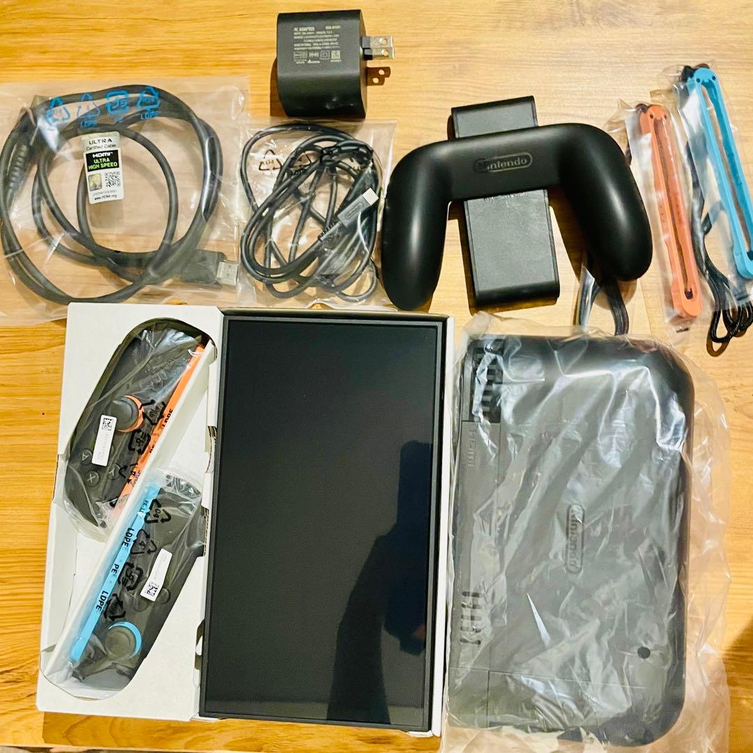 Nintendo Switch 2 本体と付属品