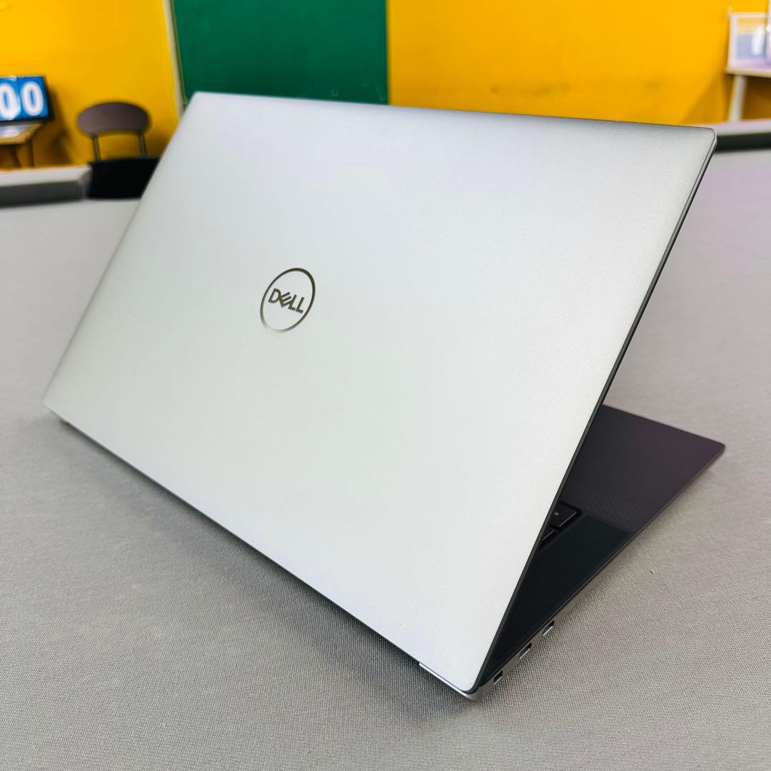 Windowsノート本体 Dell Precision 5550 i7/32/1TB 4K touch