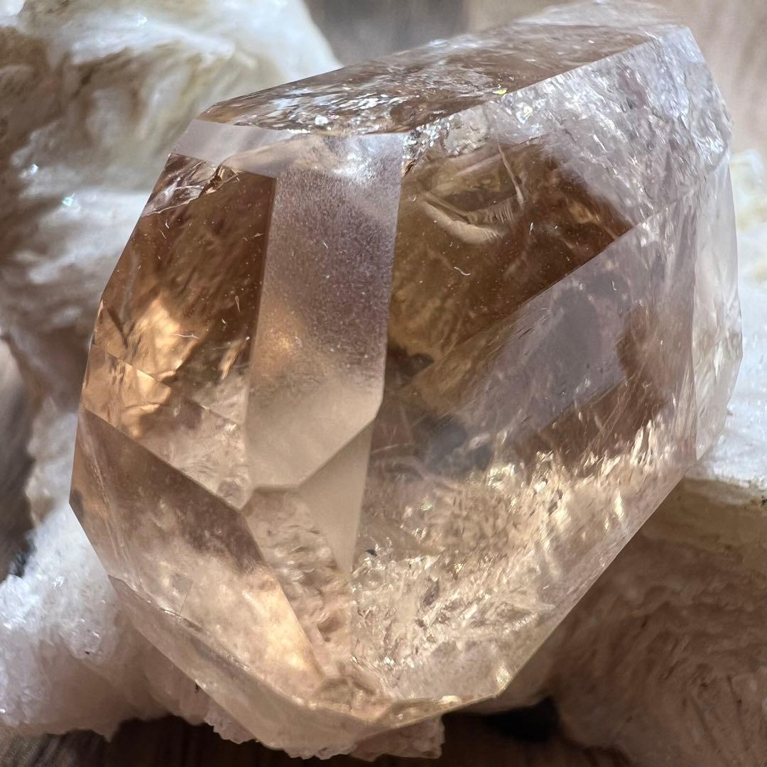 シェリーカラー トパーズ  鉱物 標本 原石