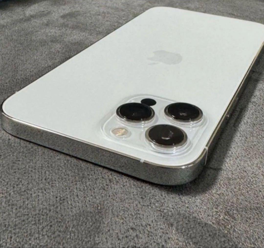 ジャンク iPhone 12 Pro Max シルバー 256GB SIMフリー