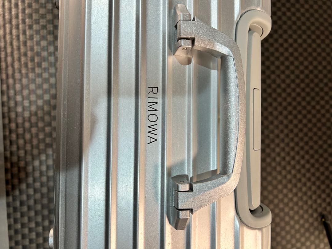 SlimShady です♪ RIMOWA リモワ　オリジナル　パイロット
