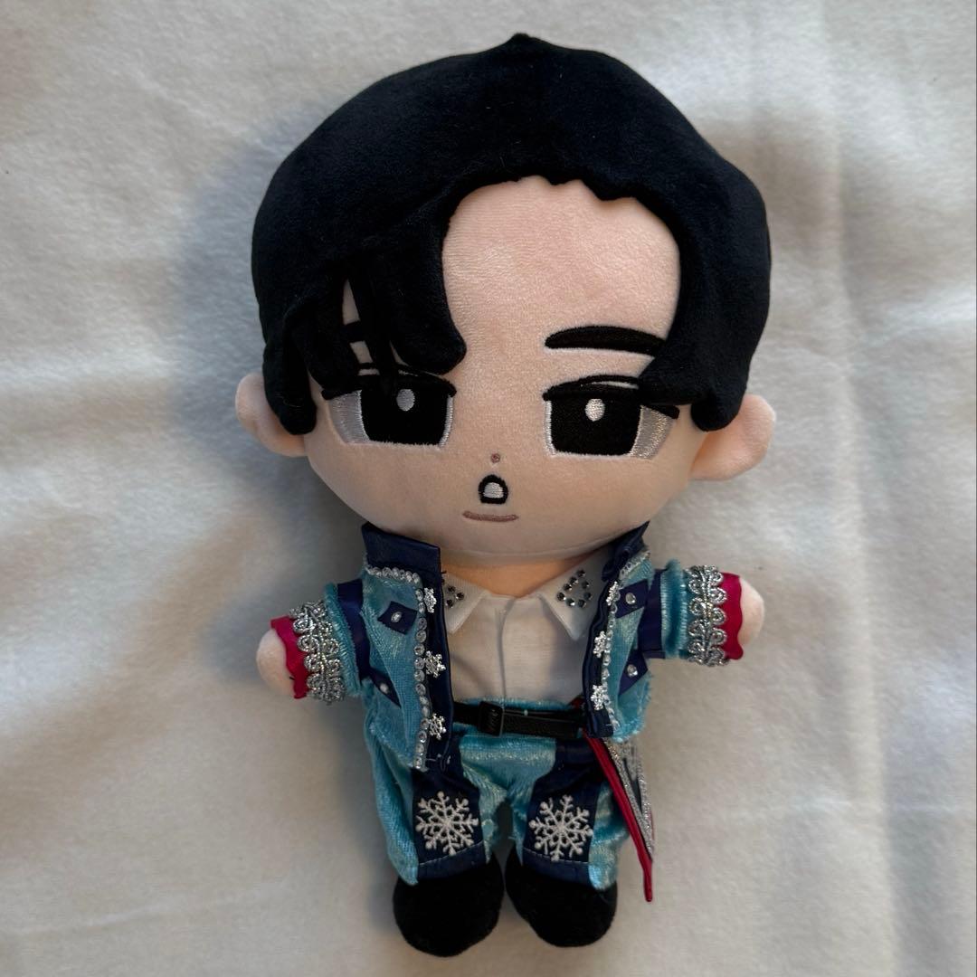 る乃葉　Bigぬい ターコイズ衣装　目黒蓮　深澤辰哉