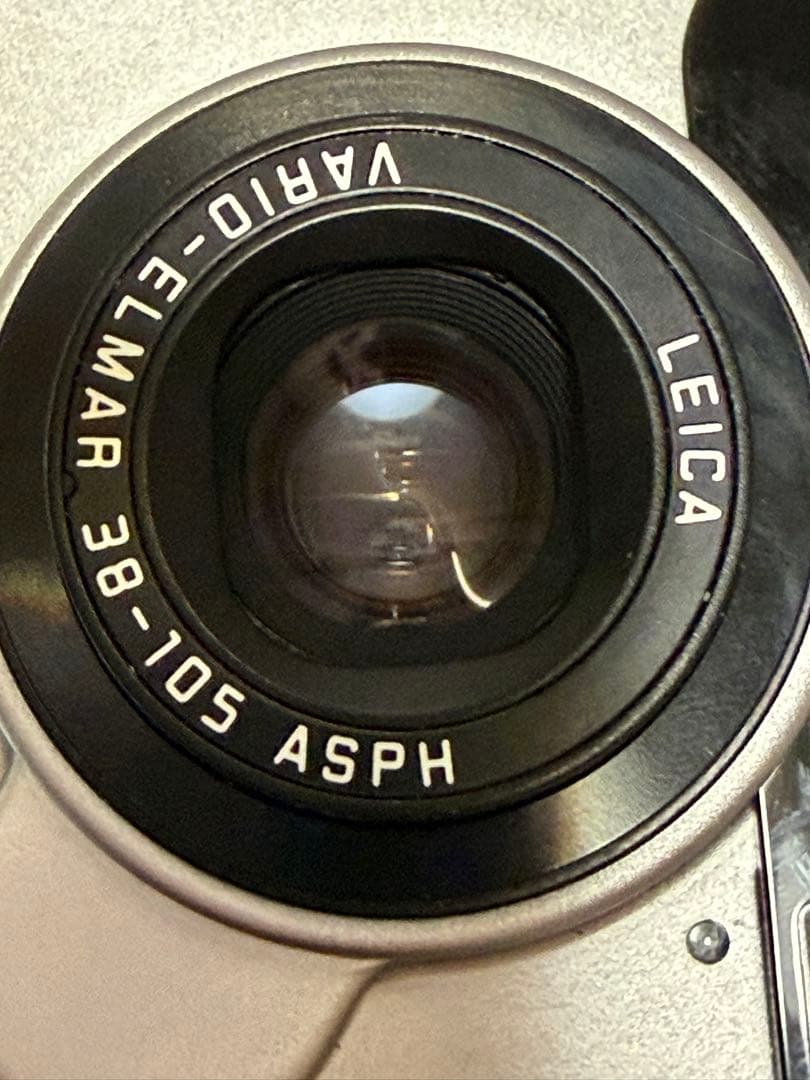 n*p様 Leica コンパクトカメラ 38-105mm