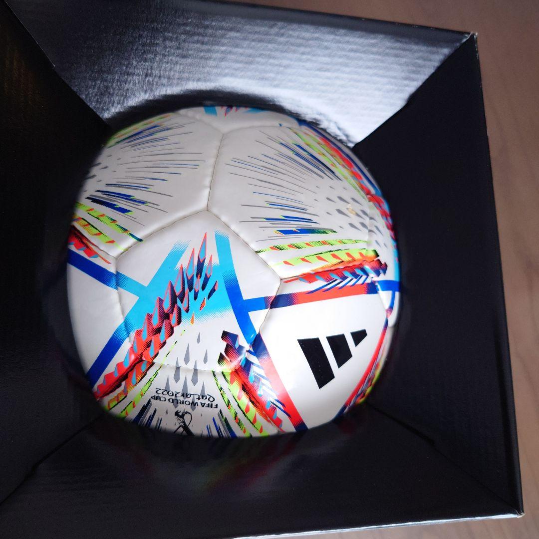 2022 FIFA ワールドカップ 公式試合球モデル サッカーボール　アルリフラ