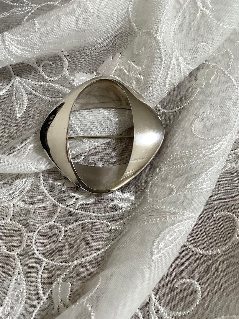 ジョージ・ジェンセン　ブローチ