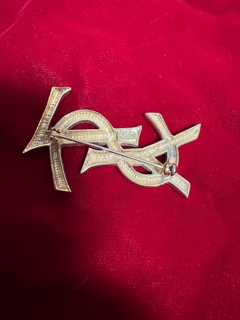 YSL イヴ・サンローラン ヴィンテージ ブローチ サンローラン ゴールド　ロゴ