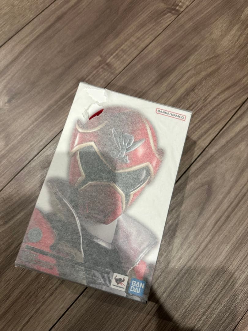 今だけ限定値下げ！BANDAI S.H.Figuarts 真骨彫　ゴーカイレッド