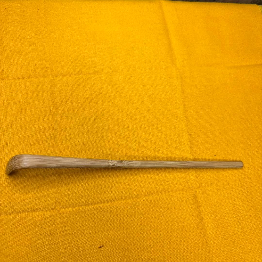 茶杓　『誠中斎作』『表千家　堀内宗完』『銘　竜田川』　共箱　茶道具　148