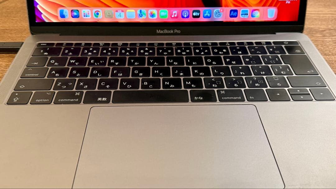 Apple MacBook Pro 13インチ2017年購入 充電器付き