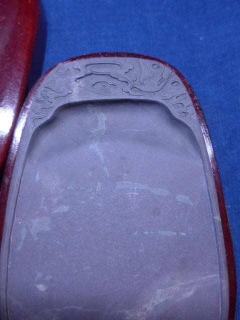 景色の良い硯。木の箱付きです