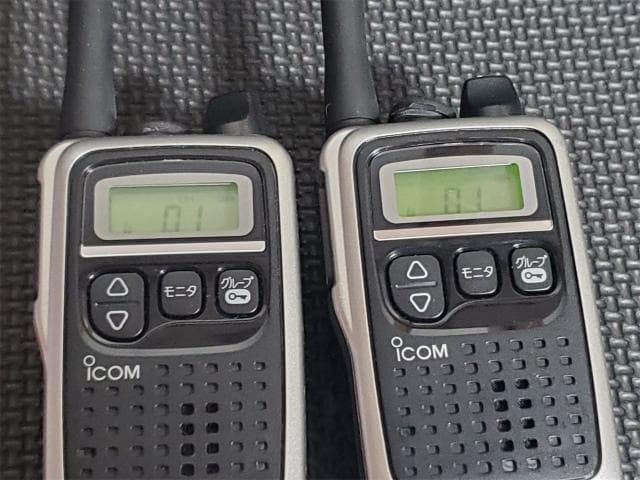 18 ICOM トランシーバー IC-4300 シルバー 2台 セット 無線機