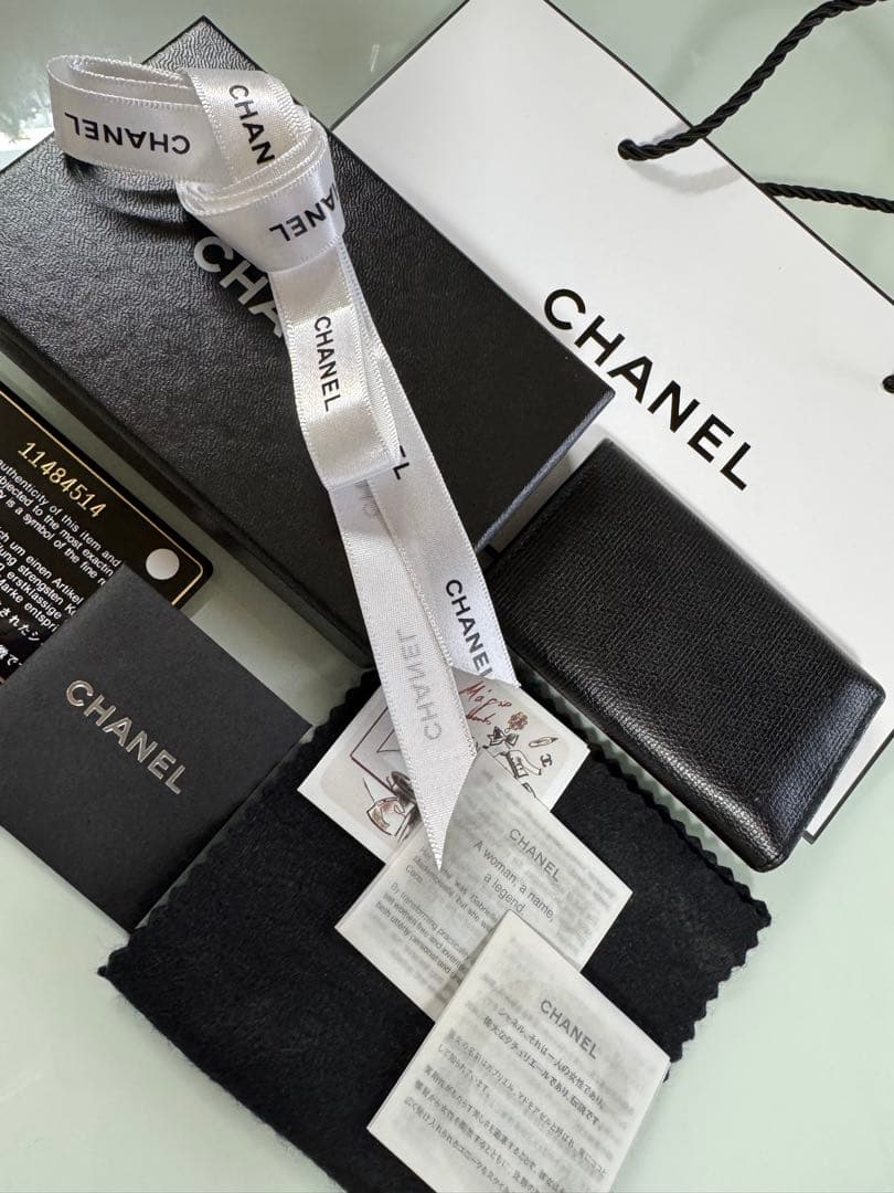 シャネル CHANEL ココボタン 6連 キーケース カーフスキン ブラック