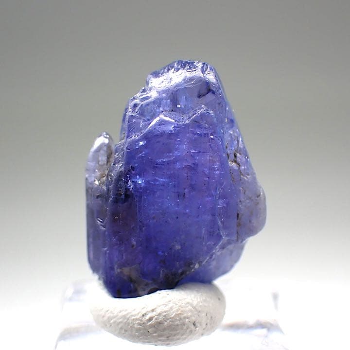 【タンザニア/メレラニ産】タンザナイト結晶