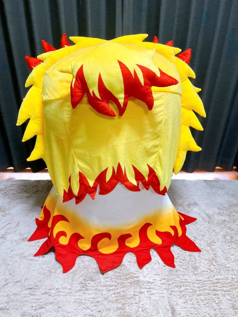 100体限定　どきゅーと　鬼滅の刃　超特大ぬいぐるみ 煉獄杏寿郎