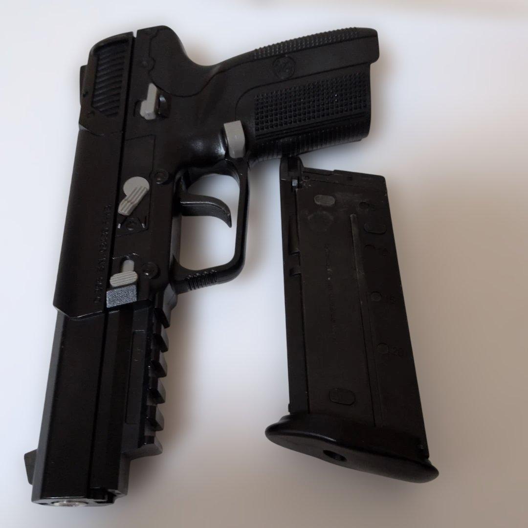 東京マルイFNファイブセブン