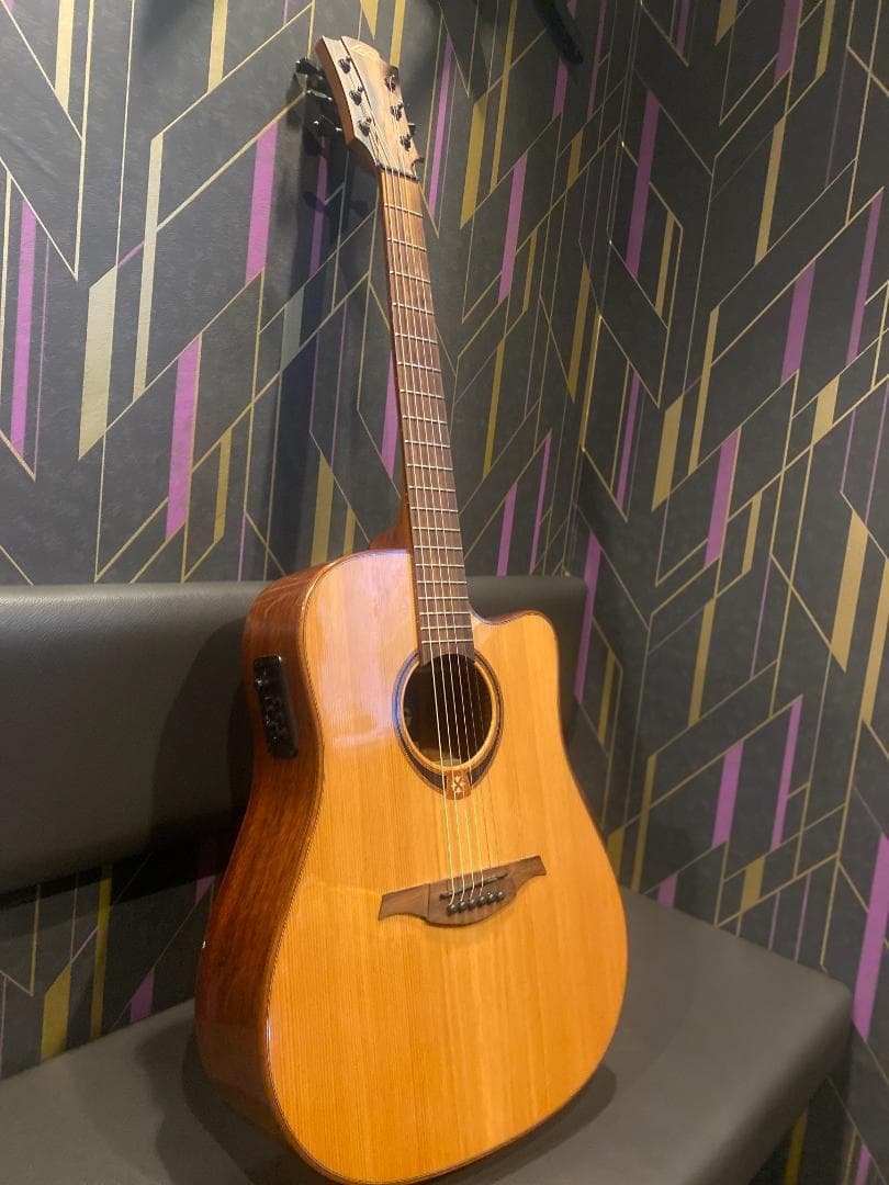 エレアコ＊LAG GUITARS T118DCE