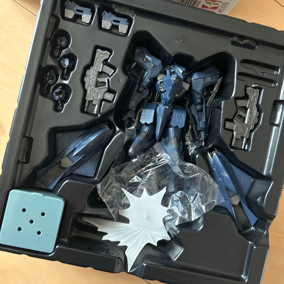 【即購入ok!!】リボルテック マブラヴ F-22A ラプター 先行量産型