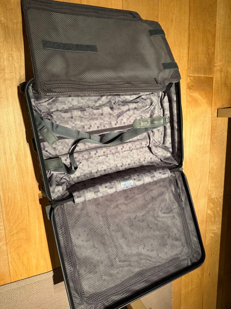 RIMOWA サルサ 機内持込み2輪　紺色