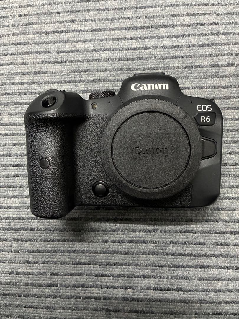 Canon EOS R6 本体と付属品