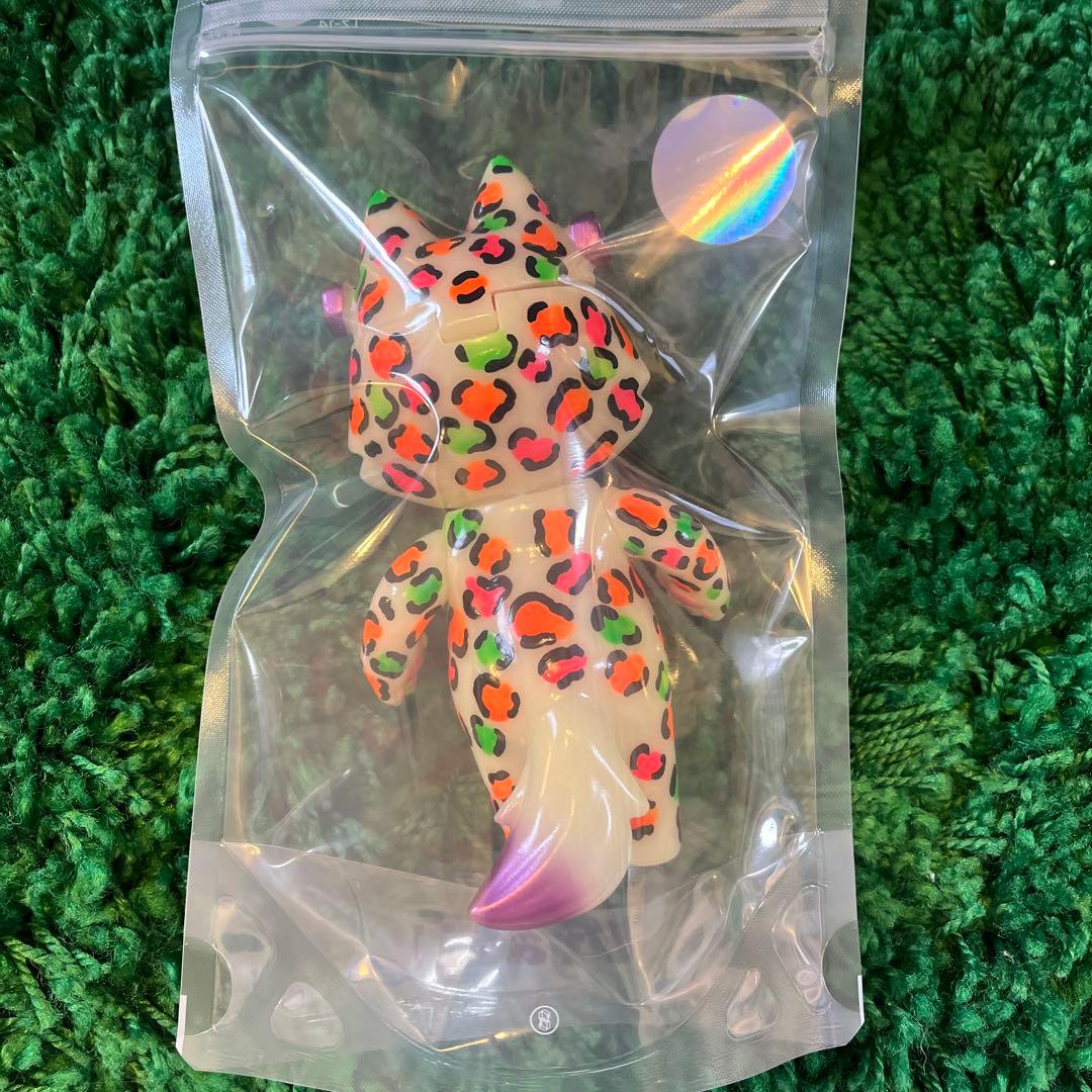 【定価以下 】フラッヂ　Frazi ソフビ　蓄光　アークティーズ