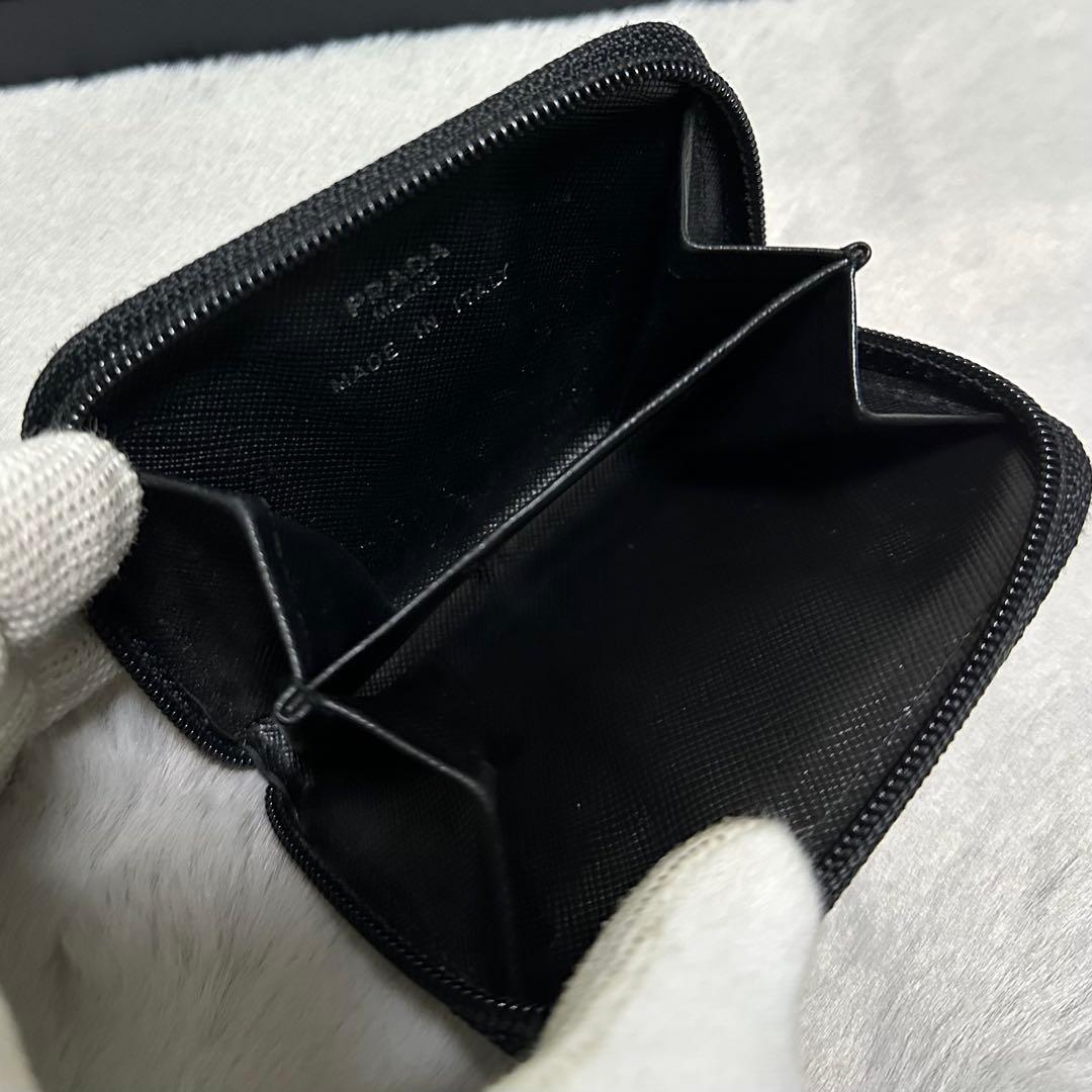 PRADA プラダ　ケース　ナイロン　三角ロゴ　ラウンドファスナー