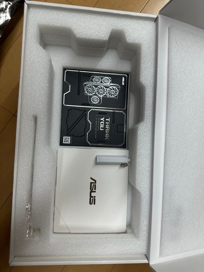 ASUS TUF GamingRX 7800 XT 16GB 美品・動作確認済み