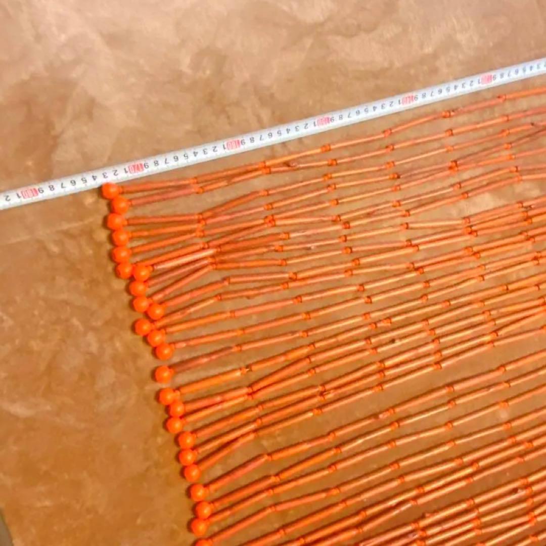 ビンテージ　オレンジのビーズカーテン　レトロ　vintege