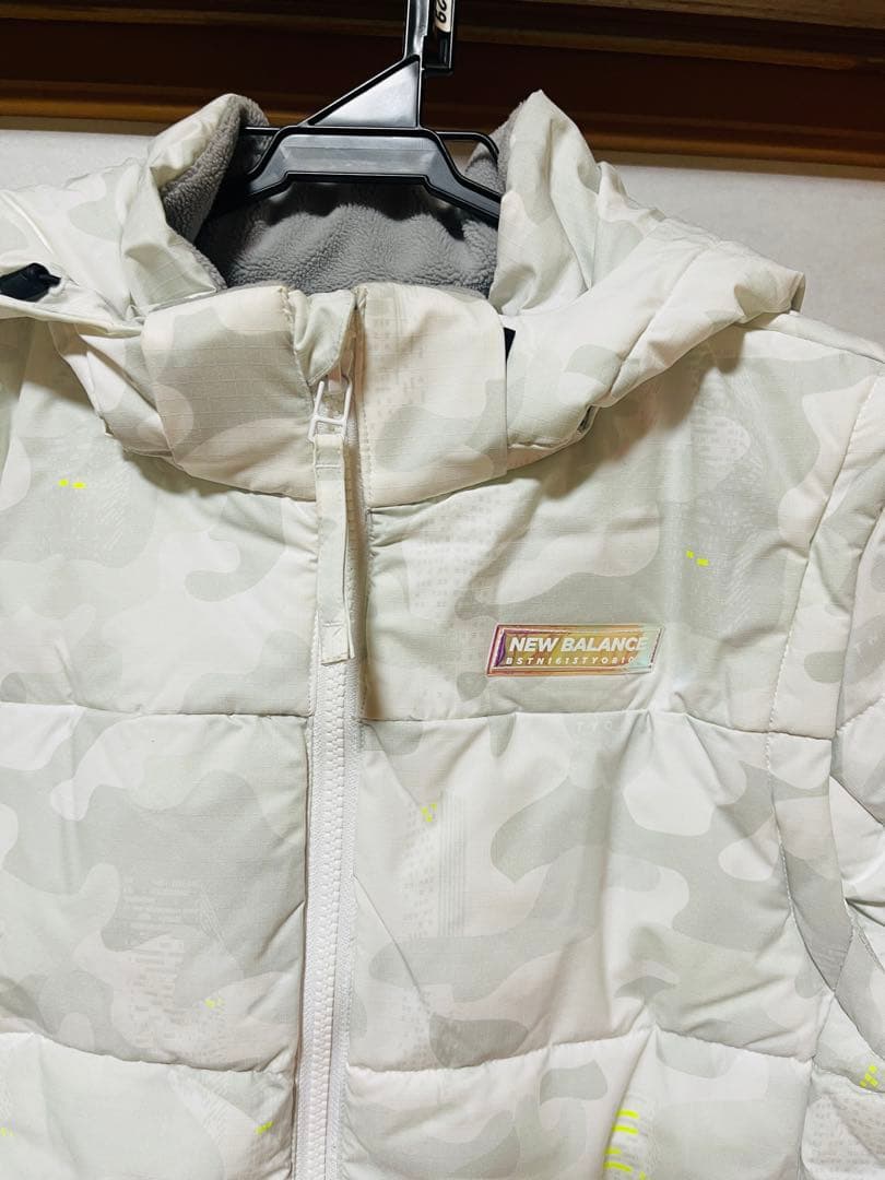 売切値下！美品　ニューバランス NB ゴルフダウンジャケット迷彩　白　size1