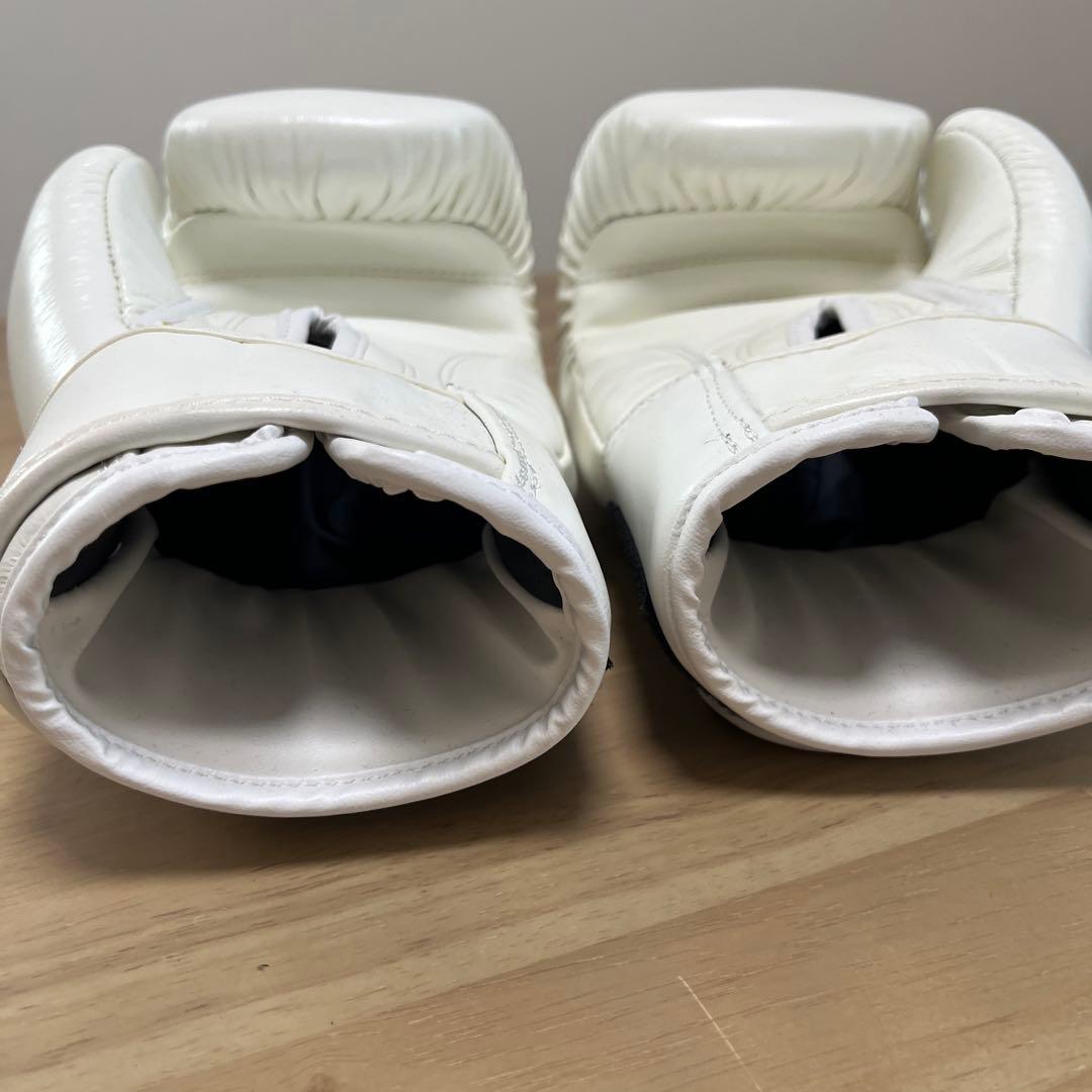 【最終値下げ】WINDY ボクシンググローブ ホワイト　10oz