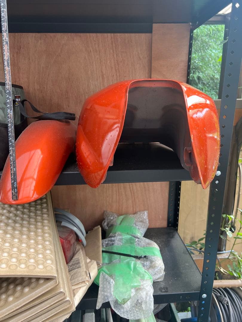 中古　ゼファーx タンク