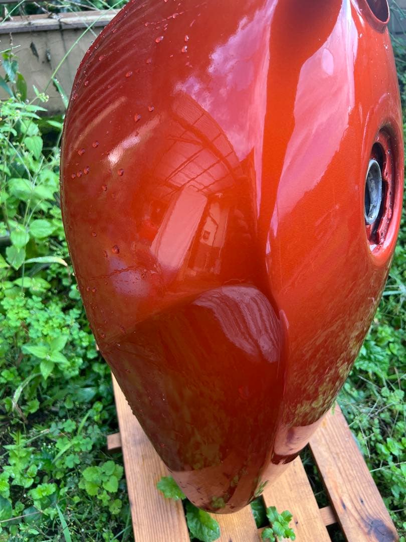 中古　ゼファーx タンク