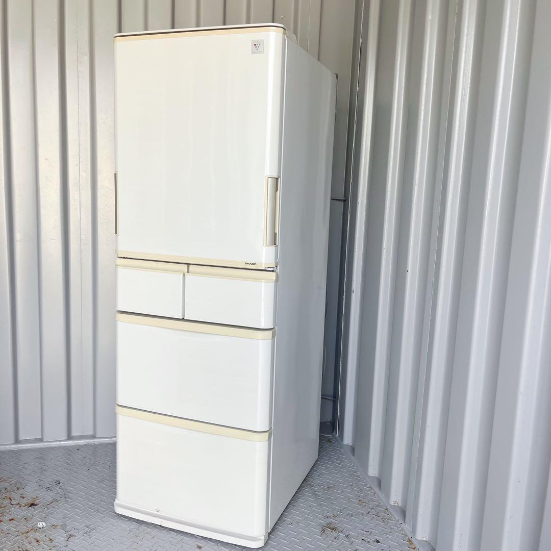 174取付無料！完動品！SHARP自動製氷付き どっちもドア大容量384L冷蔵庫