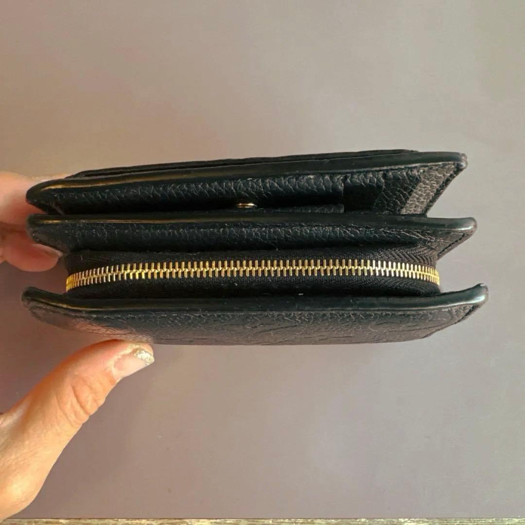 大人気のLOUIS VUITTON ルイヴィトン　二つ折り財布