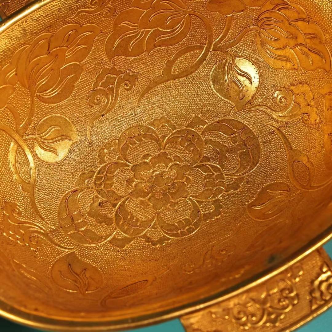 中国古美術・旧蔵鎏金の碗一対・純銅细密彫・純手作り・高浮彫・置物・食器・茶道具