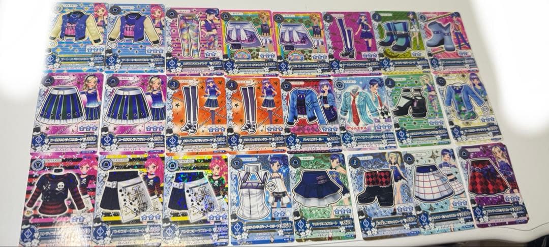 アイカツカード200枚以上まとめ売り
