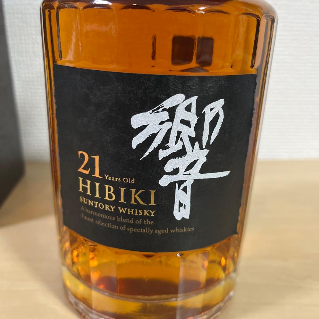 サントリーウイスキー 響21年HIBIKI 化粧箱あり
