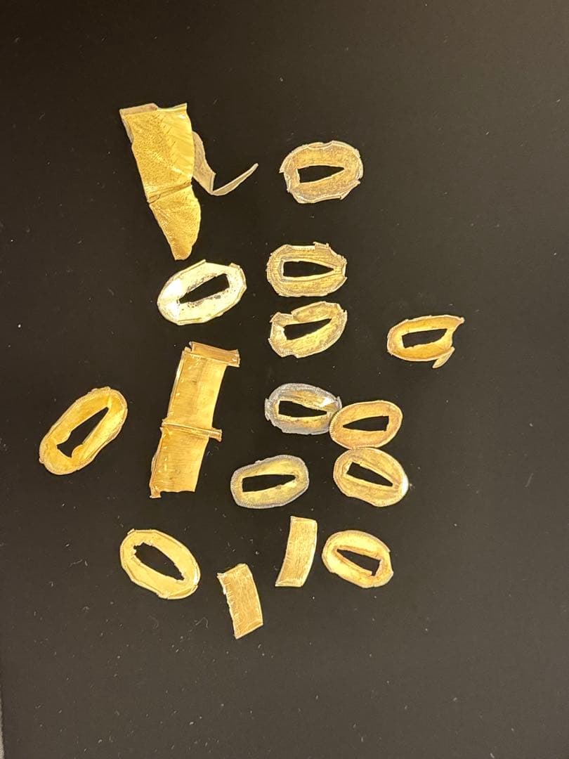 金無垢、18K、20K、22K素材が普段使われているハバキ、切羽から金部分だけ