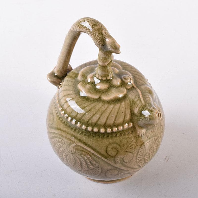 中国　龍泉窯　青磁　神獣注ぎ口　水滴　水注　N　8153