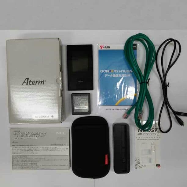 【美品】AtermMR04LN　クレードル、キャリーケース、SIM変換アダプタ付