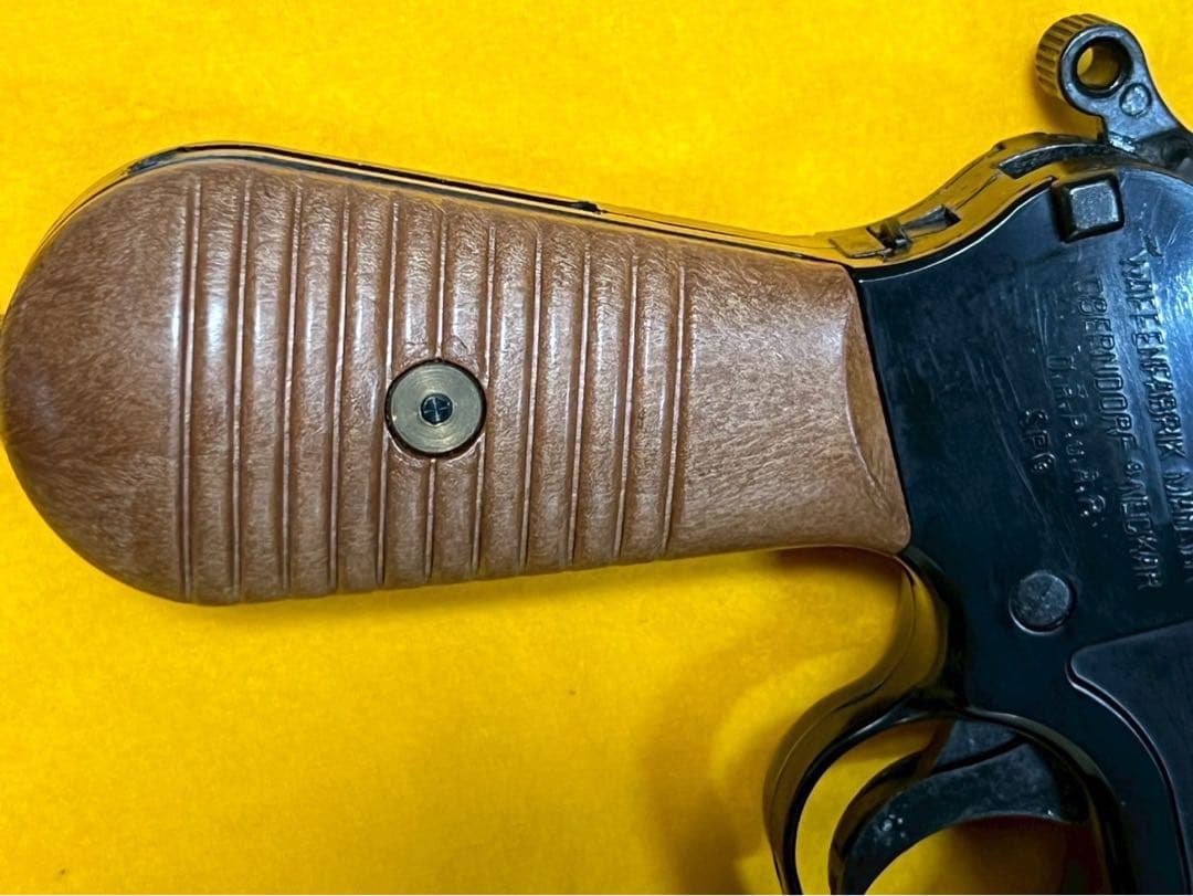 マルシン　モーゼルＭ７１２ モデルガン　1／１ 樹脂製　マルイ