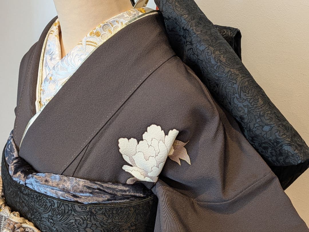 振袖フルセット 身丈152裄63.5 チャコールグレー 黒 金彩 成人式 逸品