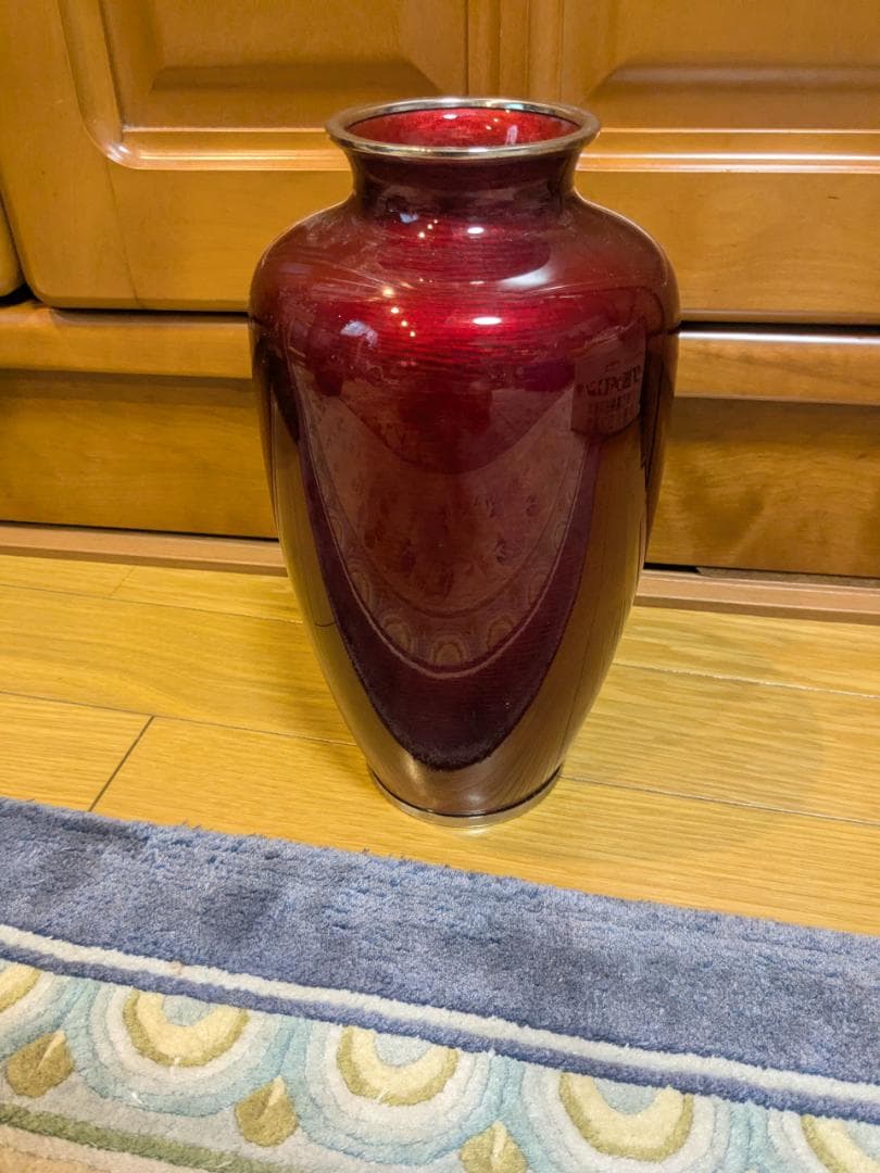 赤色ガラスつぼ型花瓶 鶴模様