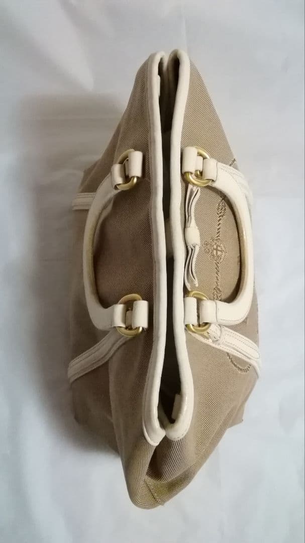 今だけ値下げ　PRADA　プラダ　ハンドバッグ　ショルダーストラップ無し